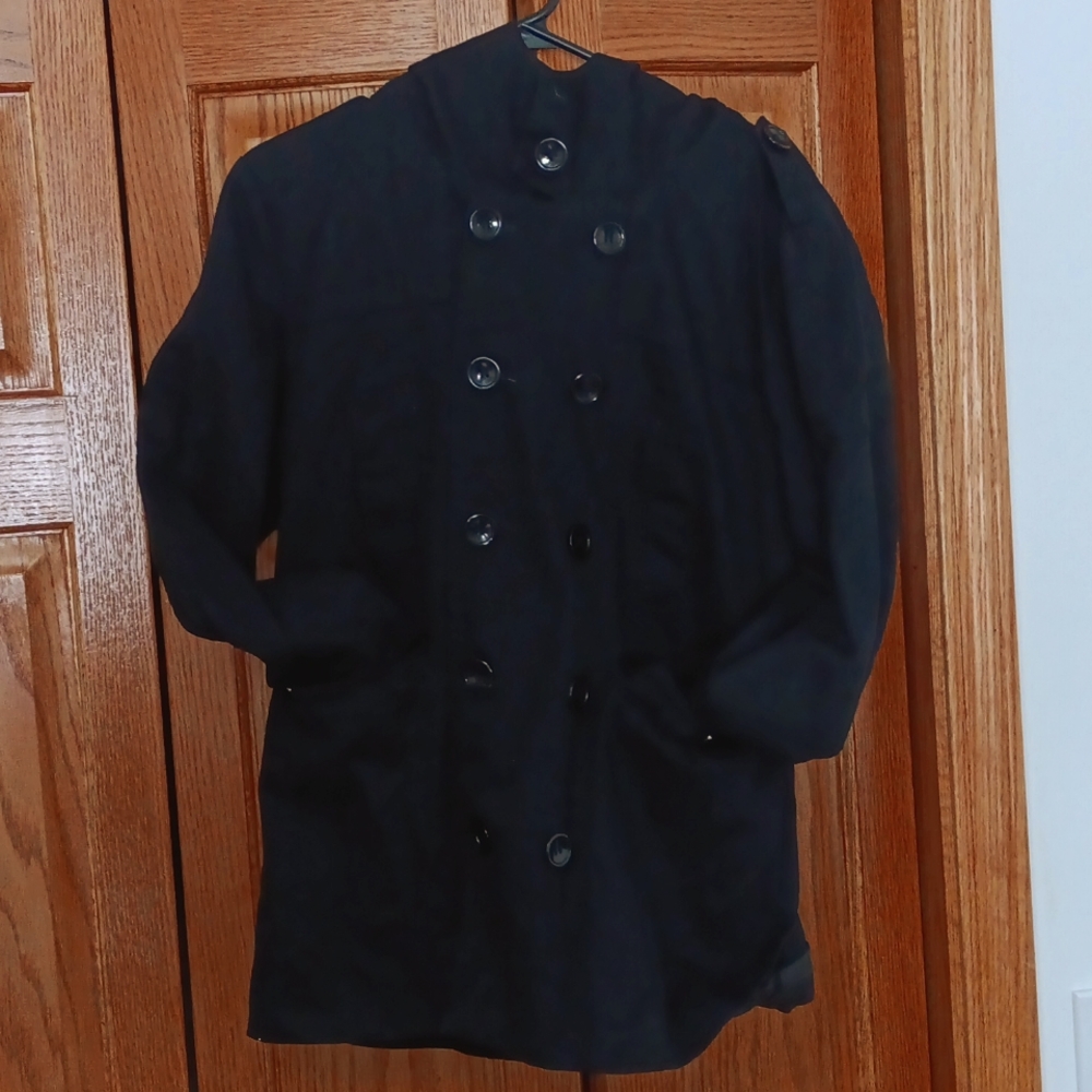 Light weight black hooded spring jacket. Brand- Whatlees size Medium.